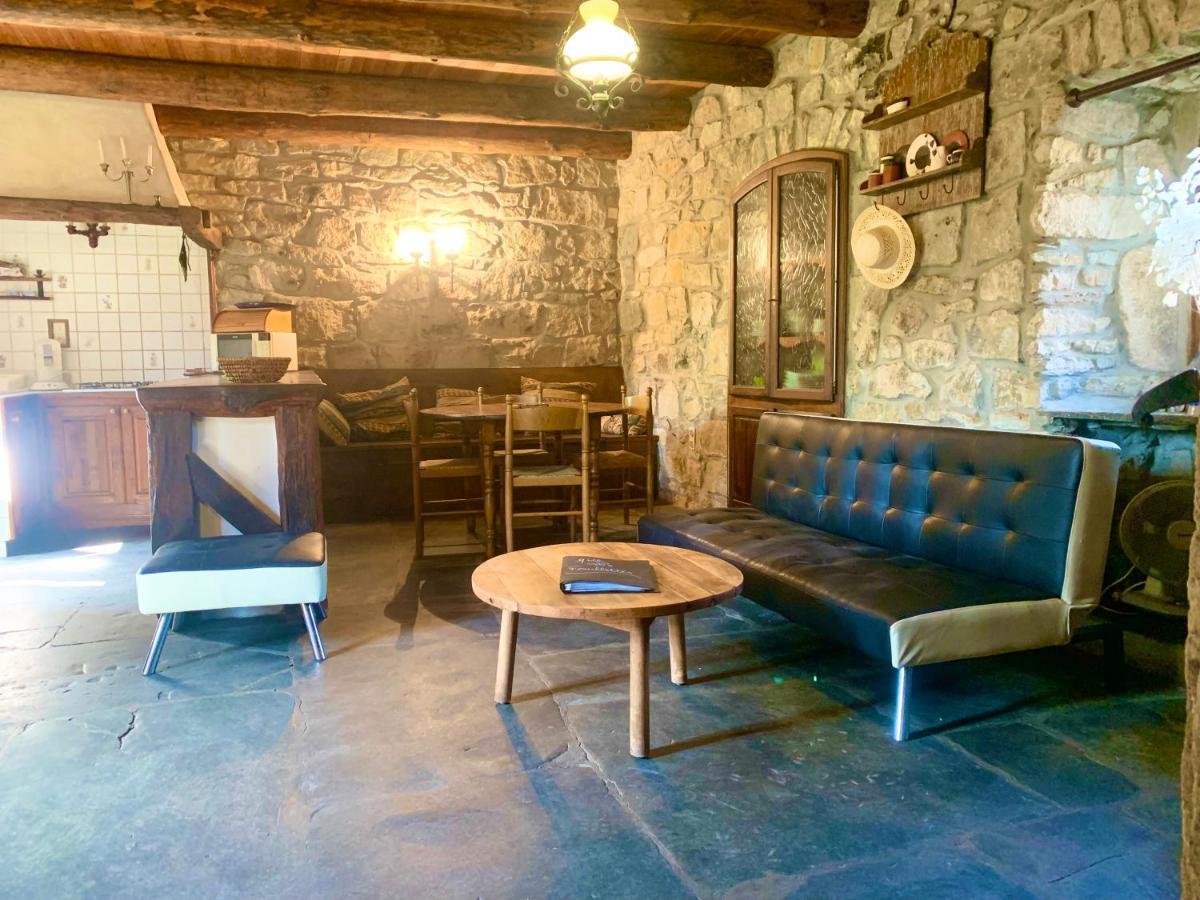Les Fouillettes Villa Aujac  Buitenkant foto